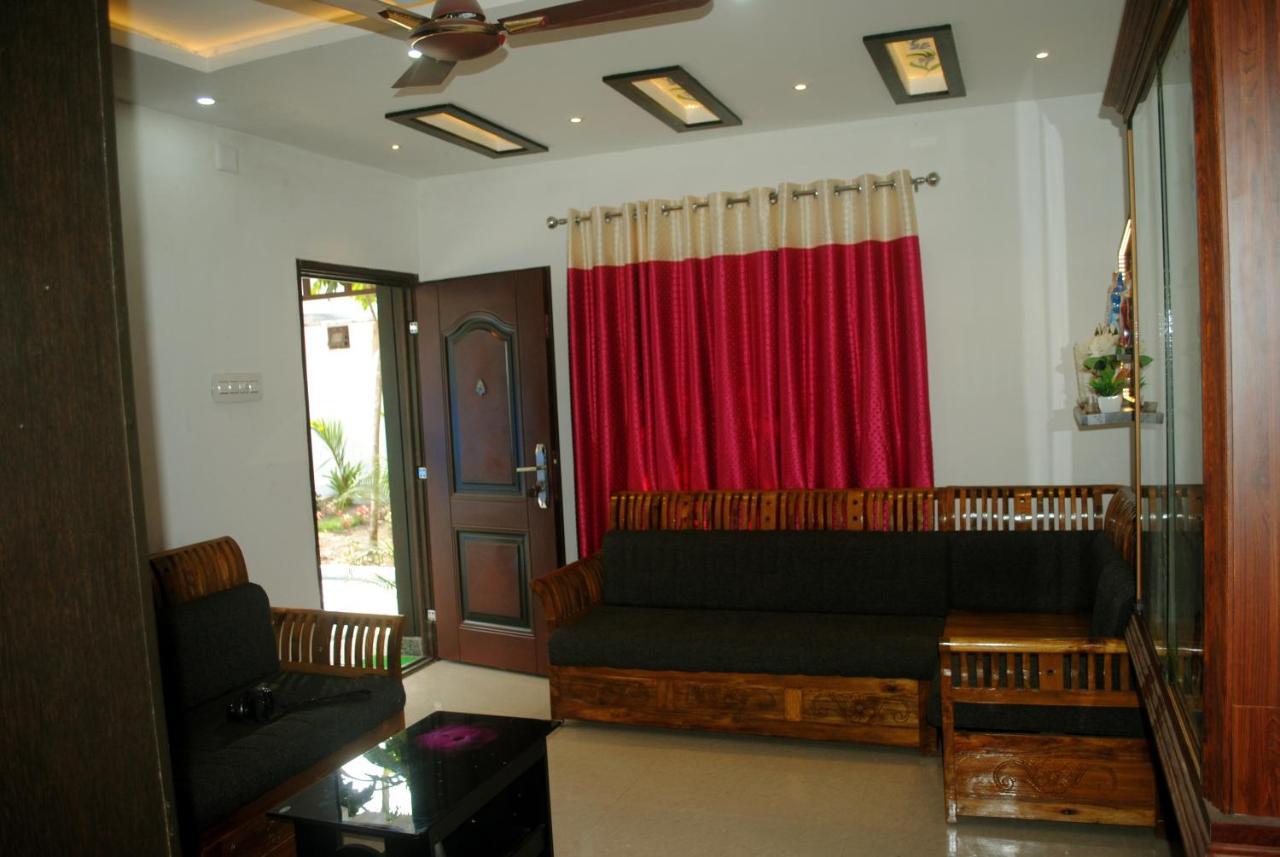 Nice Villa Irimbranallur Ngoại thất bức ảnh