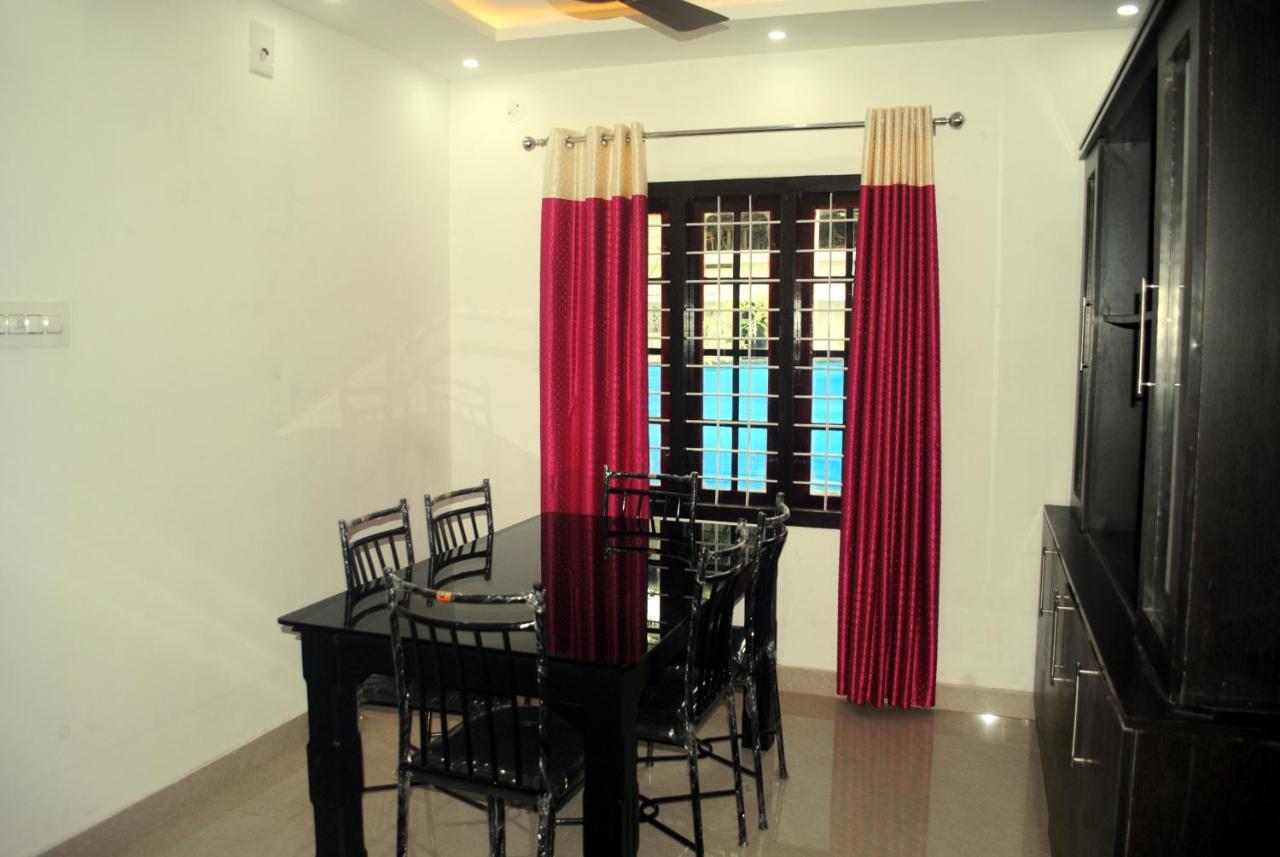 Nice Villa Irimbranallur Ngoại thất bức ảnh